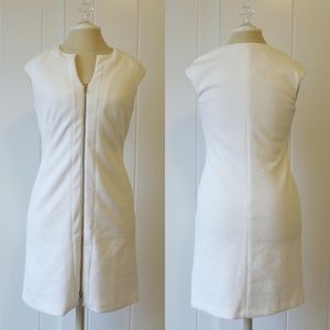 NEW Textured Zipper Detail White Sheath Dress 4